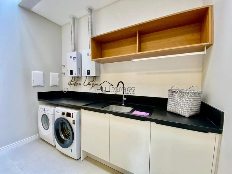 Casas e Sobrados em Condomínio com 241m: 11ª foto da galeria de imagens do imóvel