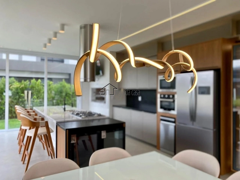 Casas e Sobrados em Condomínio com 241m: 9ª foto da galeria de imagens do imóvel