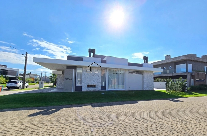 Casa de esquina: 2ª foto da galeria de imagens do imóvel