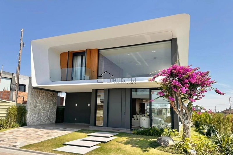 Mansão 411m²,  composta por 5 suítes