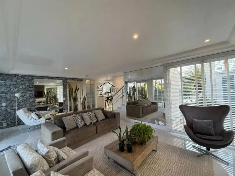 Bela casa 4 com suítes: 3ª foto da galeria de imagens do imóvel