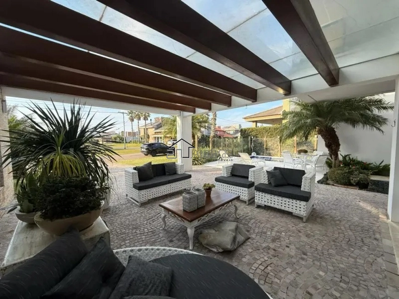 Bela casa 4 com suítes: 2ª foto da galeria de imagens do imóvel