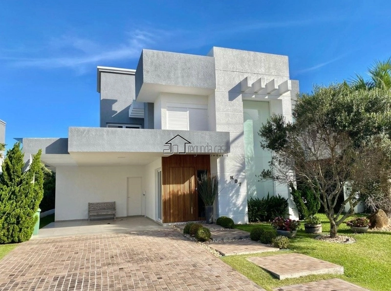 Lindo sobrado no Condomínio Ventura Club