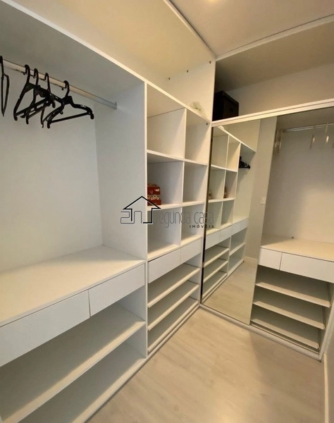 Imponente sobrado de esquina: 6ª foto da galeria de imagens do imóvel