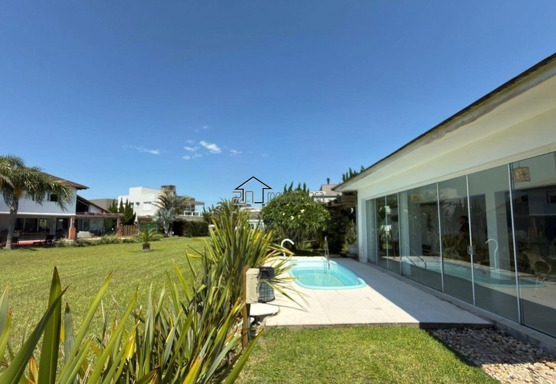 Casa frente norte, fundos para área verde: 8ª foto da galeria de imagens do imóvel