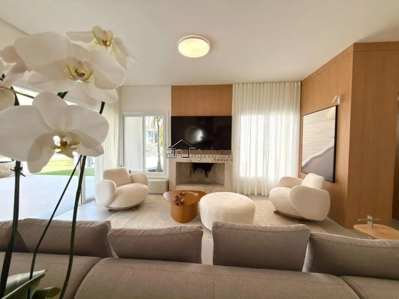 Bela casa com 262 m²: 4ª foto da galeria de imagens do imóvel