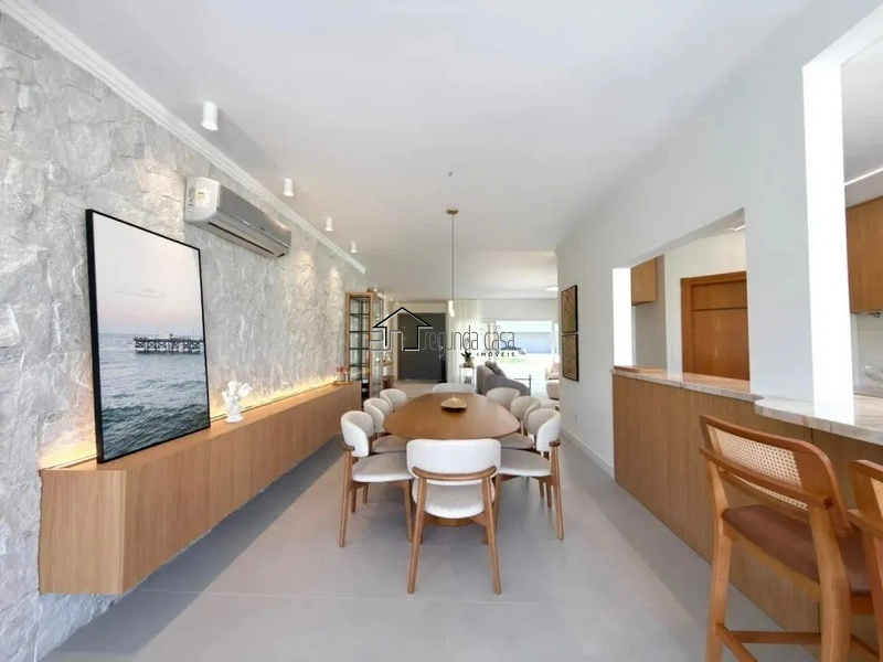 Bela casa com 262 m²: 7ª foto da galeria de imagens do imóvel