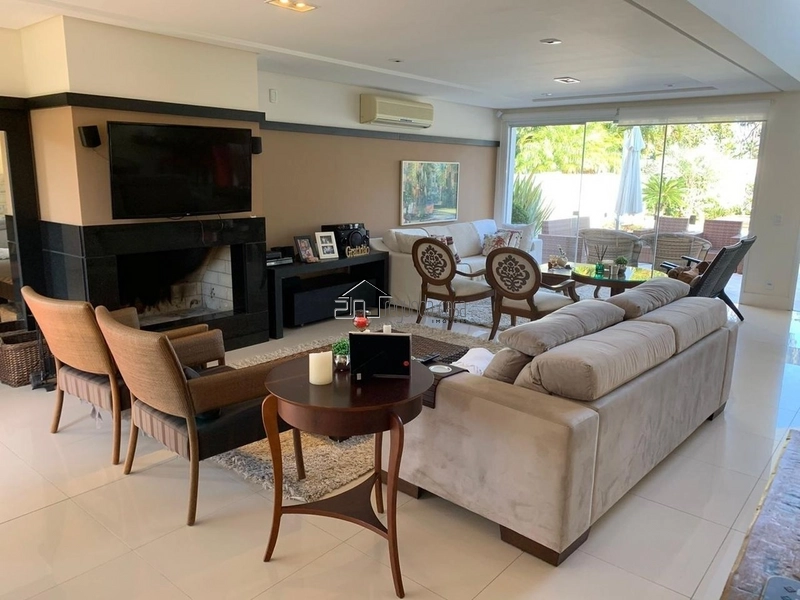 Belo sobrado composto por 3 suítes sendo 1 máster: 4ª foto da galeria de imagens do imóvel