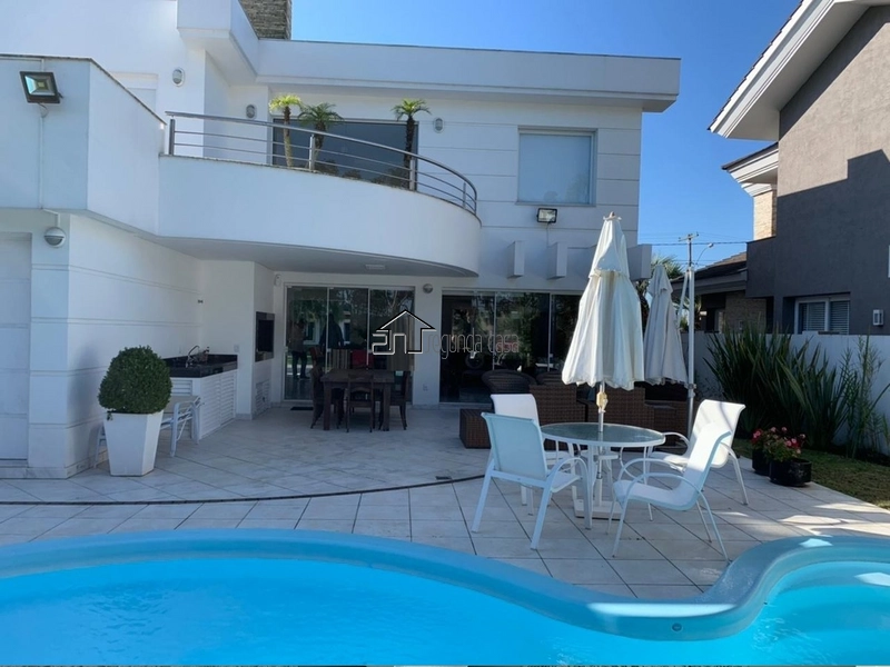 Belo sobrado composto por 3 suítes sendo 1 máster: 22ª foto da galeria de imagens do imóvel