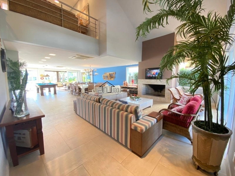 Belíssimo sobrado em condomínio fechado: 5ª foto da galeria de imagens do imóvel