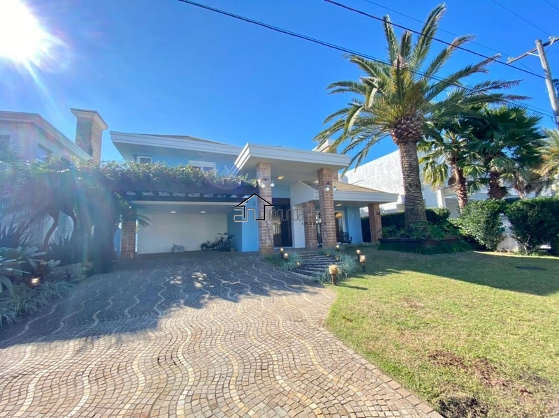 Belíssimo sobrado em condomínio fechado: 2ª foto da galeria de imagens do imóvel