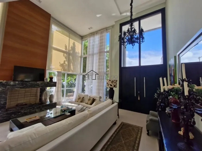 Sobrado alto padrão: 2ª foto da galeria de imagens do imóvel