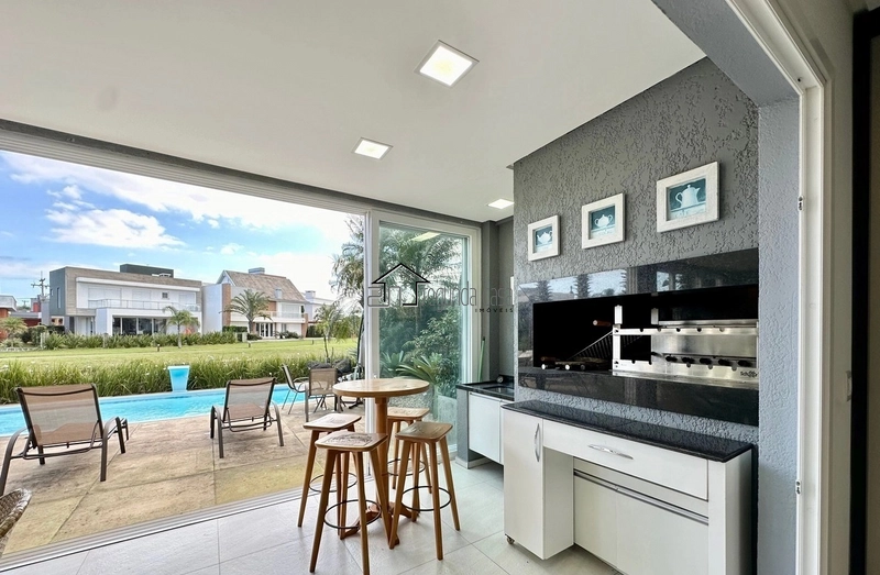 Belo sobrado com  289 m²: 10ª foto da galeria de imagens do imóvel