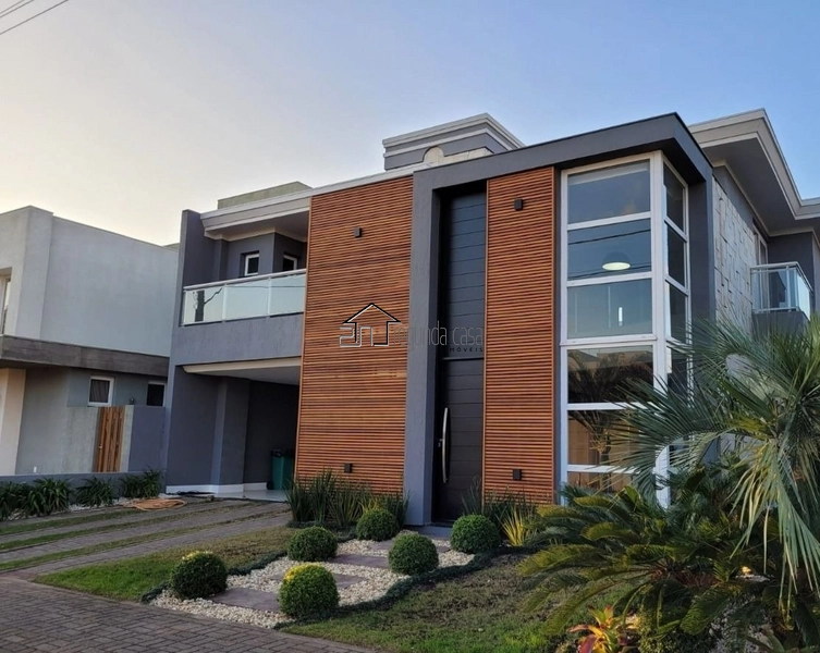 Sobrado mobiliado com ótima localização