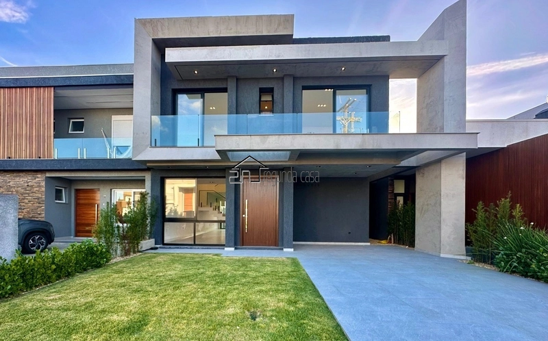 Sobrado novo no Blue