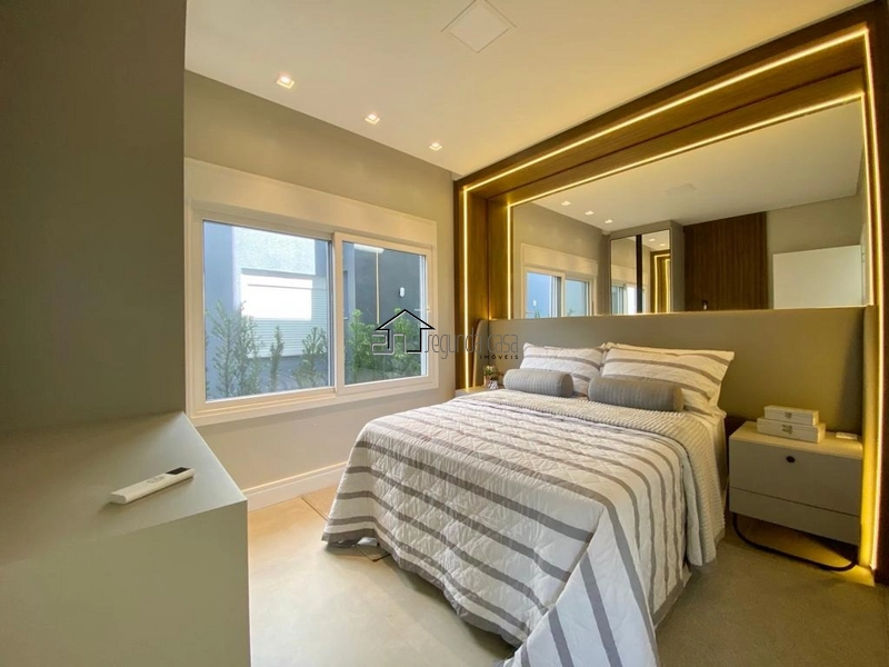 Sobrado com 216m²: 16ª foto da galeria de imagens do imóvel