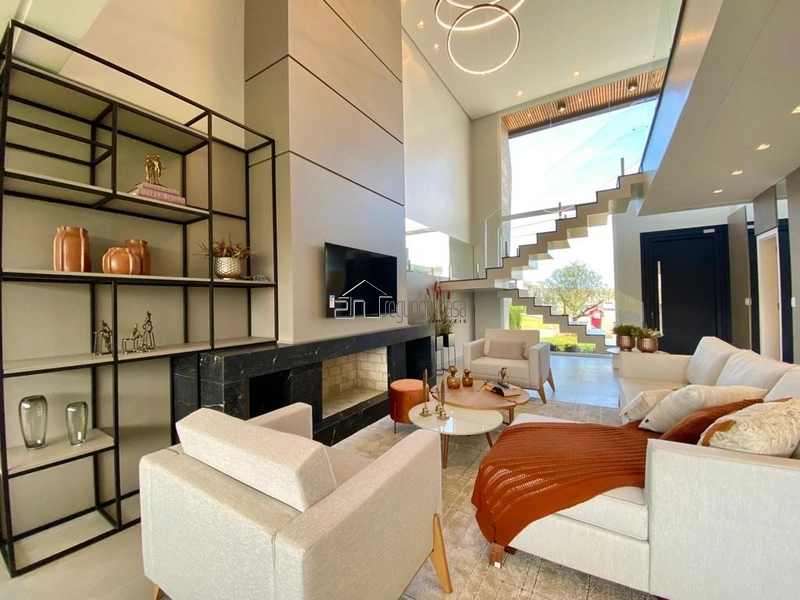 Sobrado com 216m²: 2ª foto da galeria de imagens do imóvel