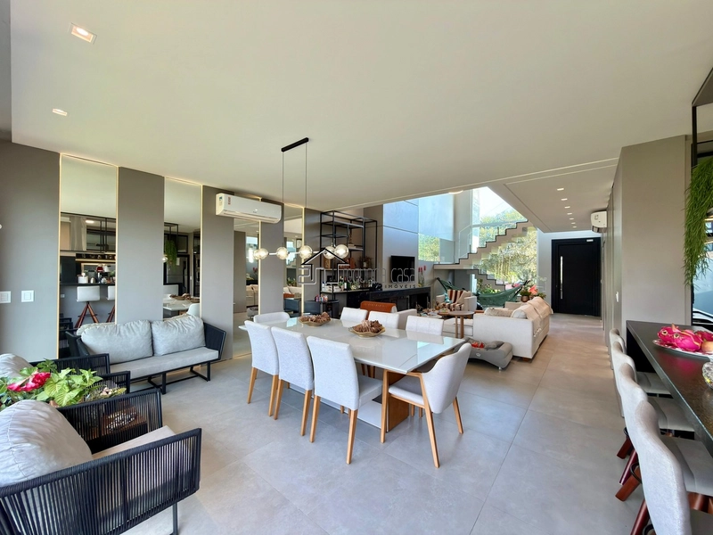 Sobrado à venda no Condomínio Blue, com 260 m² e excelente padrão: 3ª foto da galeria de imagens do imóvel