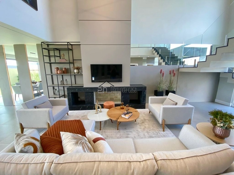 Sobrado com 216m²: 4ª foto da galeria de imagens do imóvel