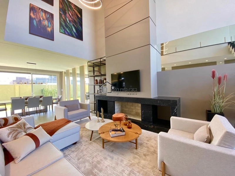 Sobrado com 216m²: 3ª foto da galeria de imagens do imóvel