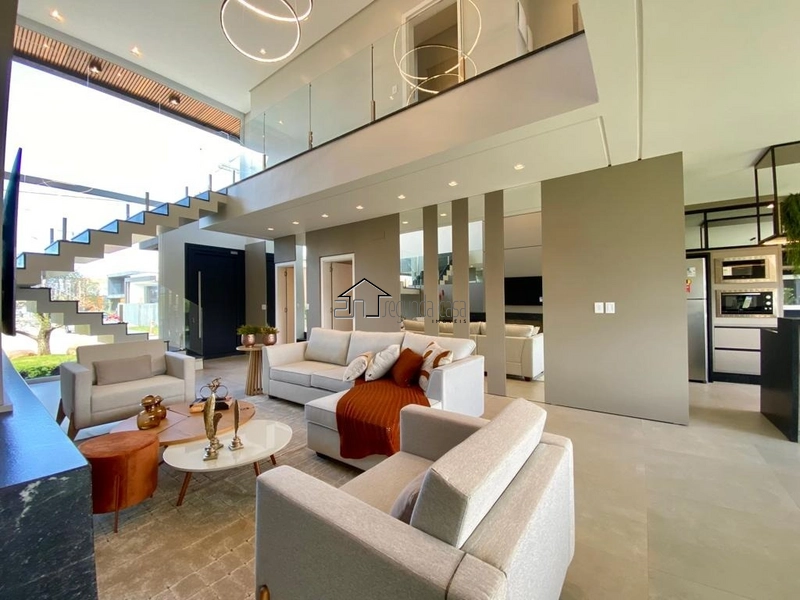 Sobrado com 216m²: 8ª foto da galeria de imagens do imóvel