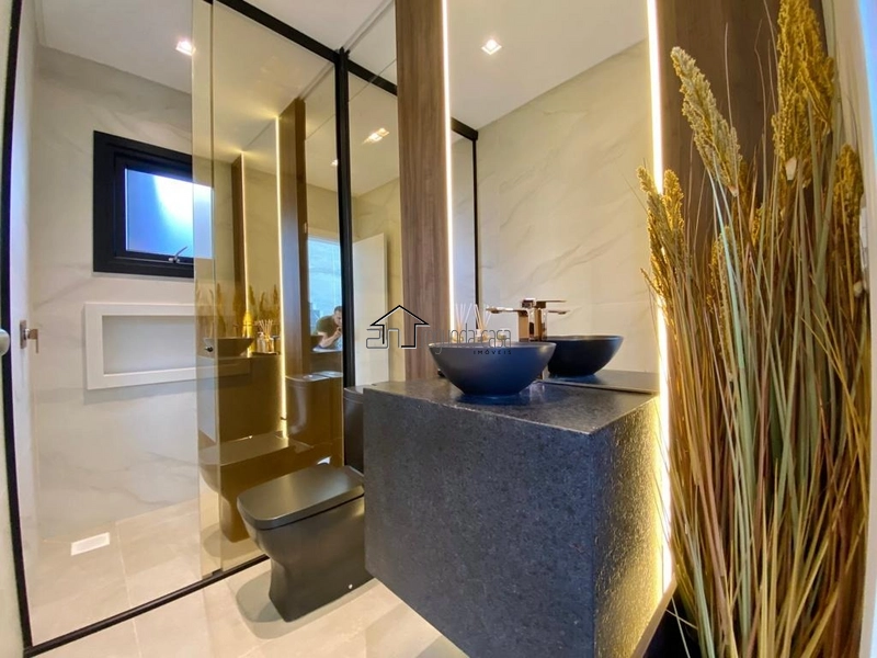 Sobrado com 216m²: 17ª foto da galeria de imagens do imóvel