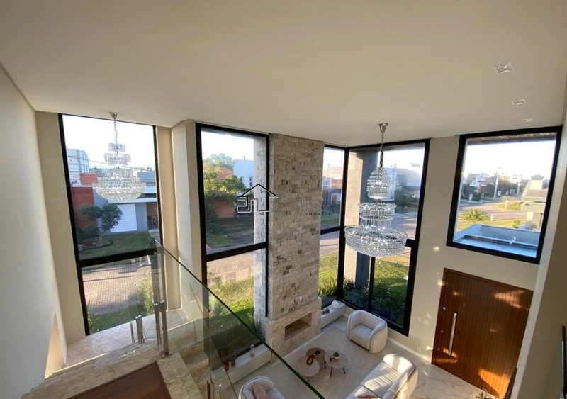 Belíssimo sobrado de esquina: 2ª foto da galeria de imagens do imóvel