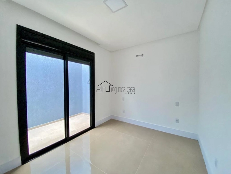 Casa térrea frete leste: 10ª foto da galeria de imagens do imóvel