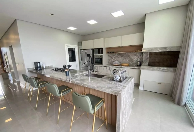 Maravilhoso sobrado mobiliado e decorado: 3ª foto da galeria de imagens do imóvel