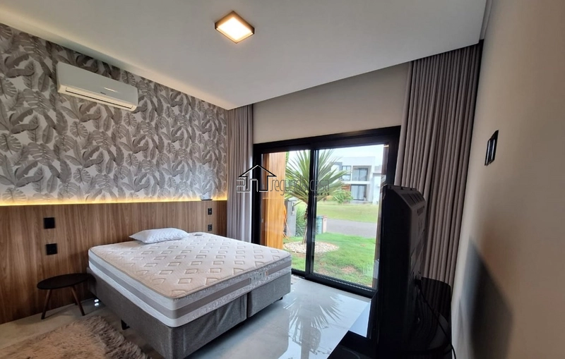 Belíssima casa térrea: 8ª foto da galeria de imagens do imóvel