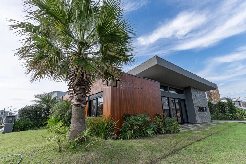 Excelente casa térrea de esquina: 2ª foto da galeria de imagens do imóvel