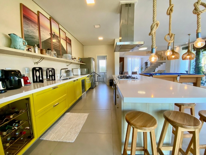 Sobrado com piscina: 26ª foto da galeria de imagens do imóvel