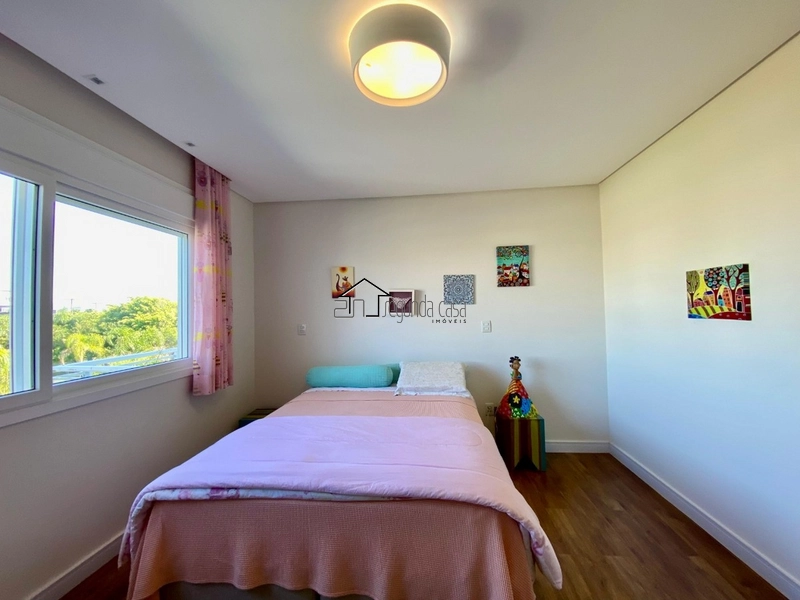 Sobrado com piscina: 27ª foto da galeria de imagens do imóvel