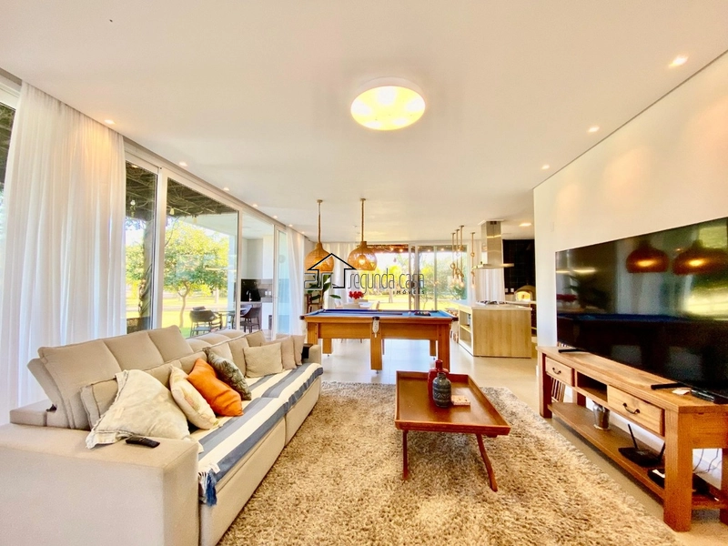 Sobrado com piscina: 5ª foto da galeria de imagens do imóvel