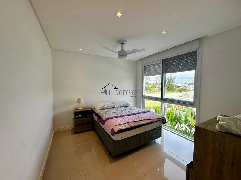 Sobrado beira lago: 15ª foto da galeria de imagens do imóvel