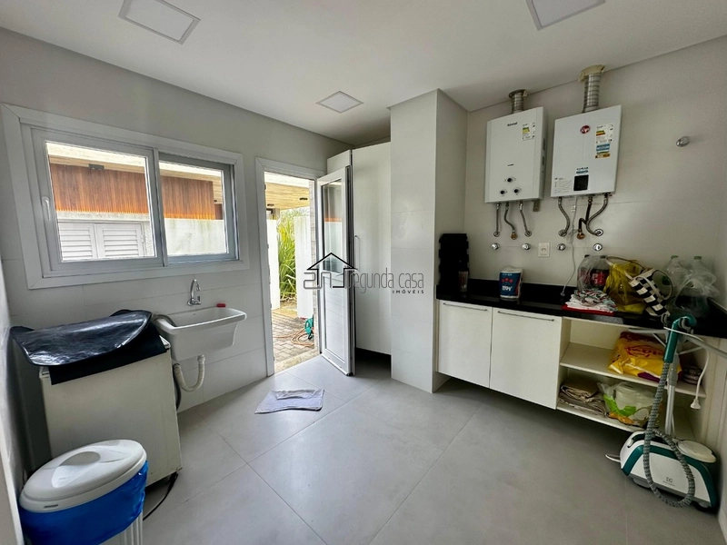 Sobrado beira lago: 14ª foto da galeria de imagens do imóvel