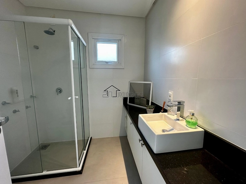 Sobrado beira lago: 12ª foto da galeria de imagens do imóvel