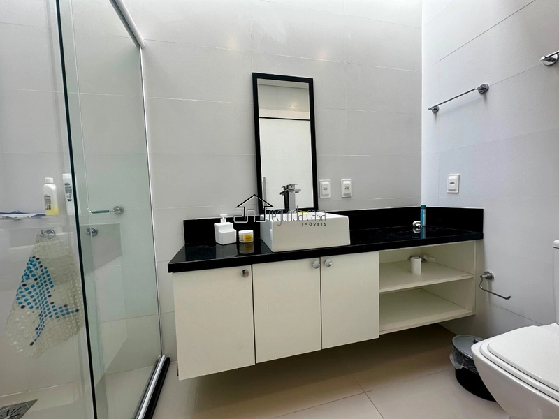 Sobrado beira lago: 18ª foto da galeria de imagens do imóvel