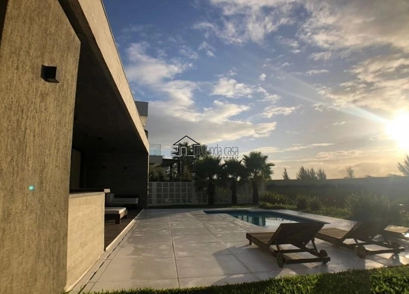 Lindo sobrado: 3ª foto da galeria de imagens do imóvel