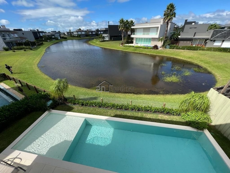 Sobrado beira lago: 23ª foto da galeria de imagens do imóvel