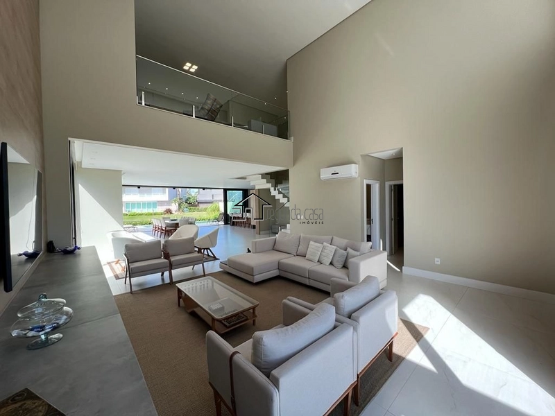 Sobrado beira lago: 6ª foto da galeria de imagens do imóvel