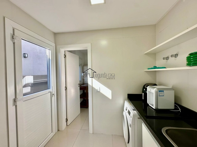 Belíssima casa térrea: 4ª foto da galeria de imagens do imóvel