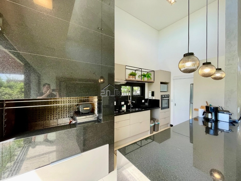 casa no Malibu: 12ª foto da galeria de imagens do imóvel