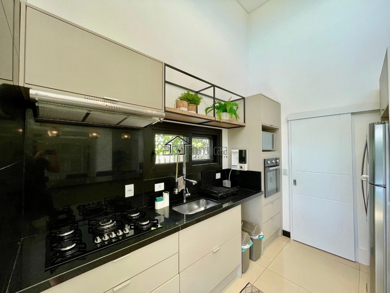 casa no Malibu: 11ª foto da galeria de imagens do imóvel