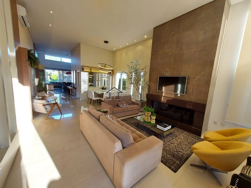 Casa no condomínio Malibu com vista para o lago: 4ª foto da galeria de imagens do imóvel