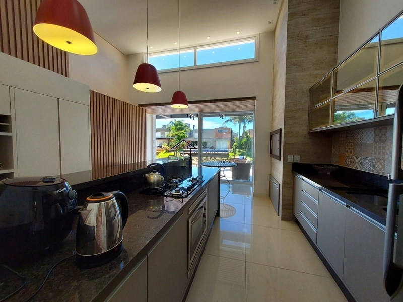 Casa no condomínio Malibu com vista para o lago: 6ª foto da galeria de imagens do imóvel