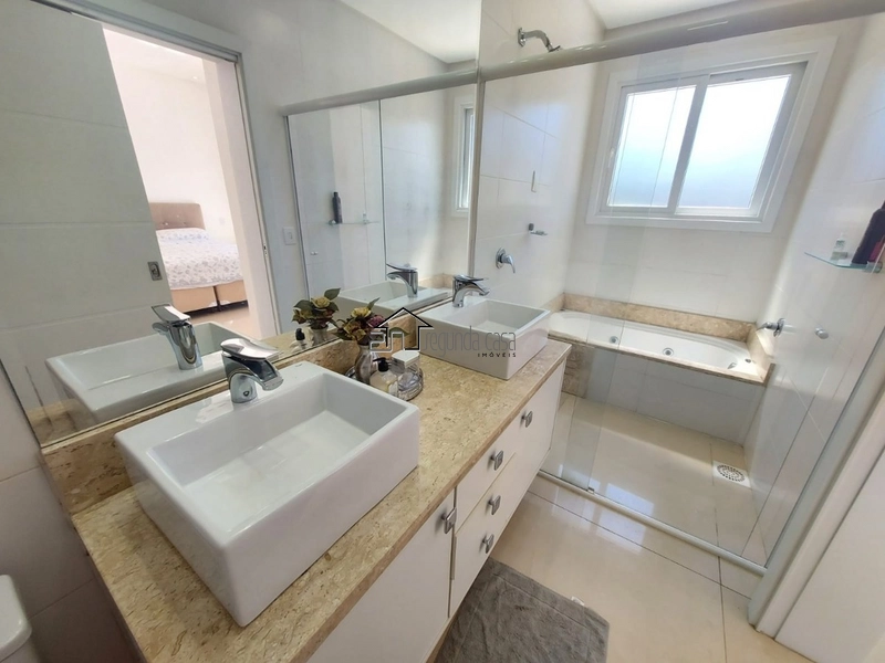 Casa no condomínio Malibu com vista para o lago: 18ª foto da galeria de imagens do imóvel