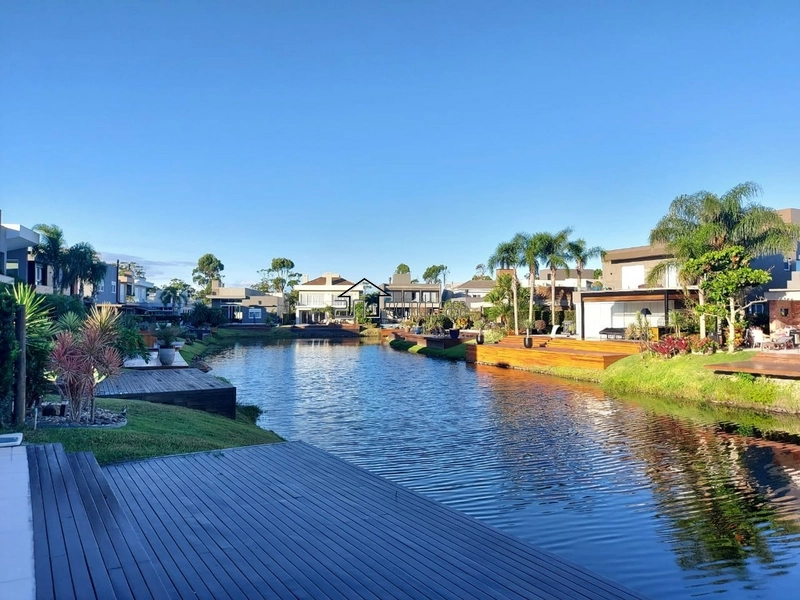 Casa no condomínio Malibu com vista para o lago: 25ª foto da galeria de imagens do imóvel