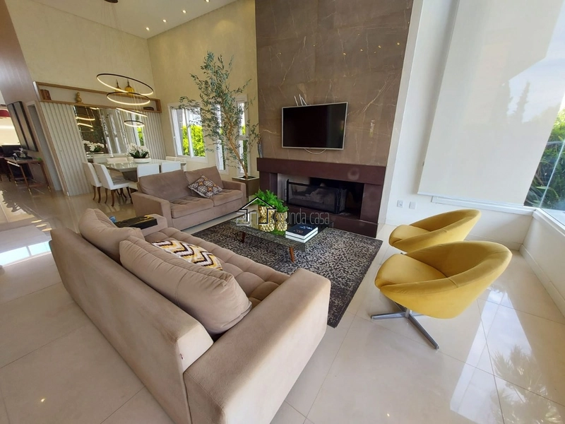 Casa no condomínio Malibu com vista para o lago: 2ª foto da galeria de imagens do imóvel