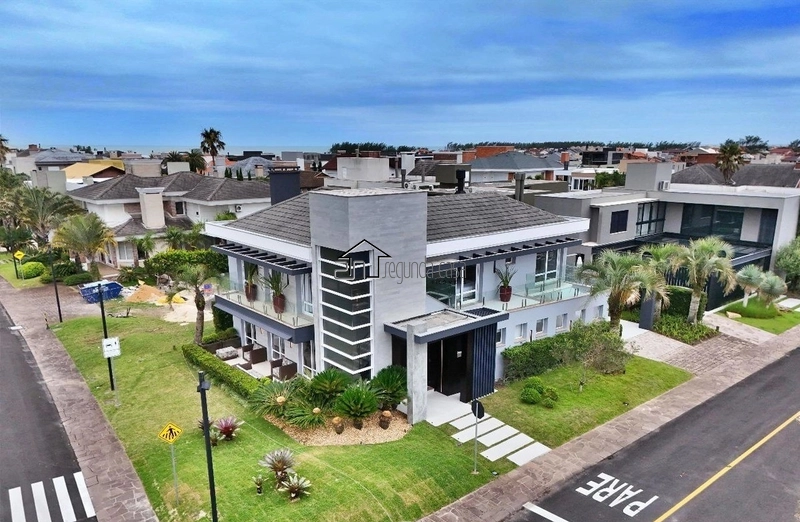 Excelente sobrado alto padrão: 2ª foto da galeria de imagens do imóvel